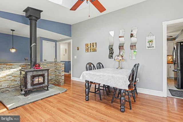 1442 HARVEY LN, Pottstown, PA 19465