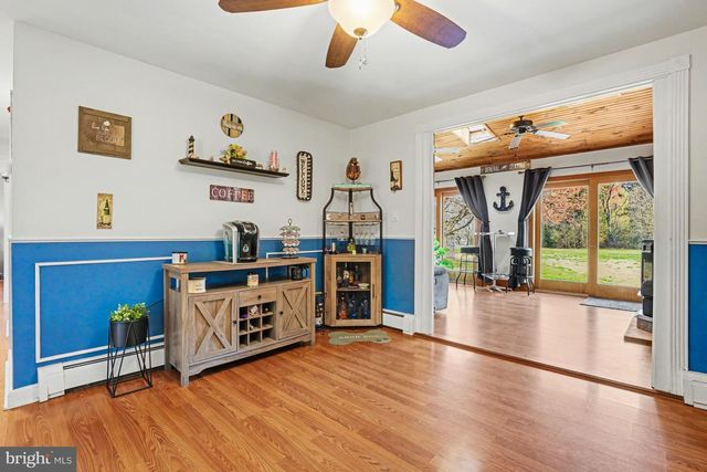 1442 HARVEY LN, Pottstown, PA 19465