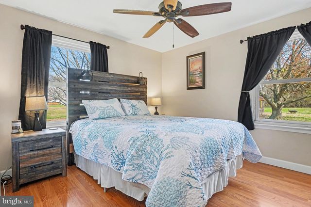 1442 HARVEY LN, Pottstown, PA 19465