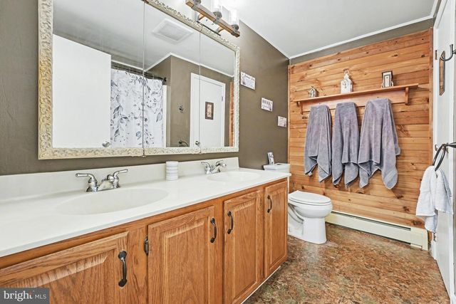 1442 HARVEY LN, Pottstown, PA 19465