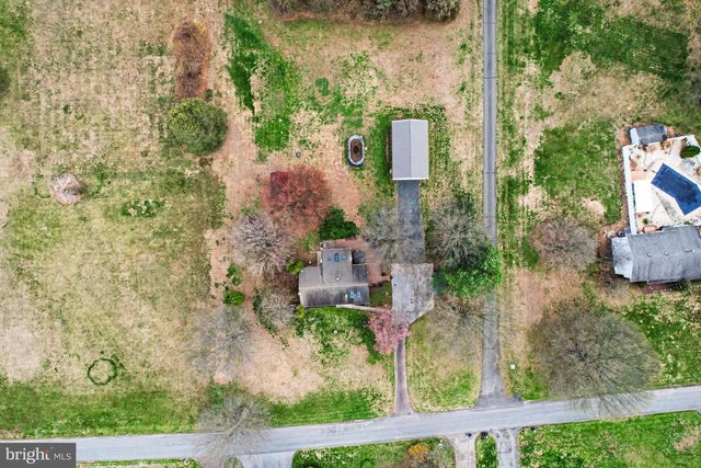 1442 HARVEY LN, Pottstown, PA 19465