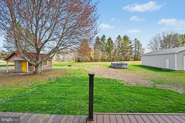 1442 HARVEY LN, Pottstown, PA 19465