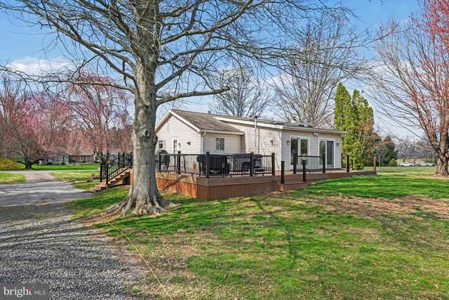 1442 HARVEY LN, Pottstown, PA 19465