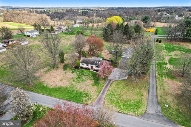 1442 HARVEY LN, Pottstown, PA 19465