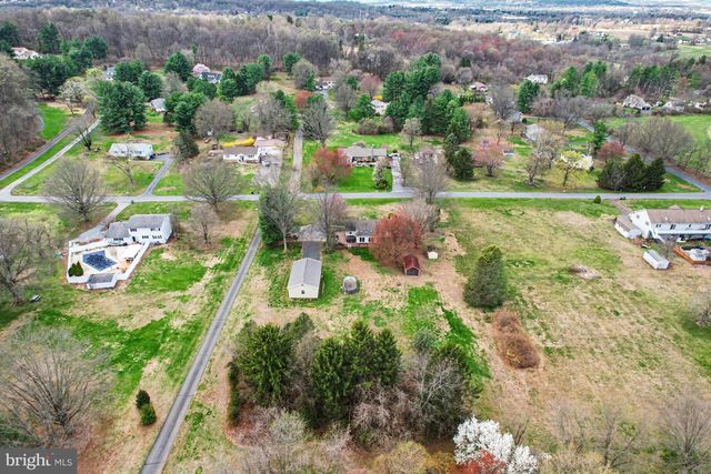 1442 HARVEY LN, Pottstown, PA 19465