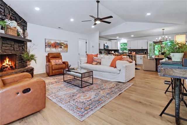 10 Orr Lane, Bella Vista, AR 72715