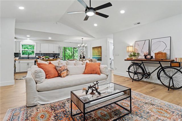 10 Orr Lane, Bella Vista, AR 72715