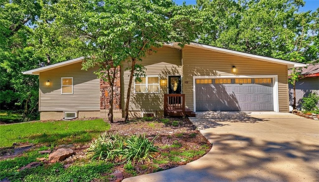 10 Orr Lane, Bella Vista, AR 72715