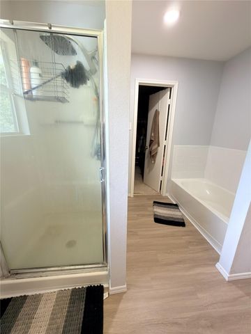 3922 Vauxhall Drive S, Houston, TX 77047