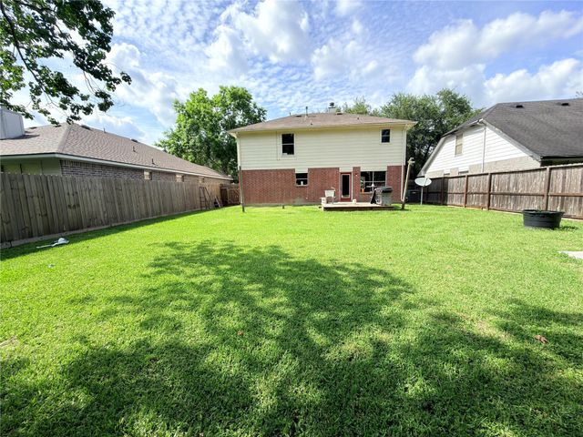 3922 Vauxhall Drive S, Houston, TX 77047
