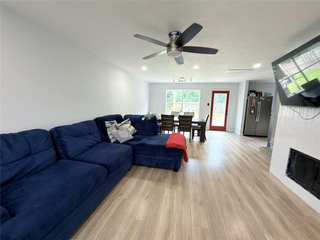 3922 Vauxhall Drive S, Houston, TX 77047