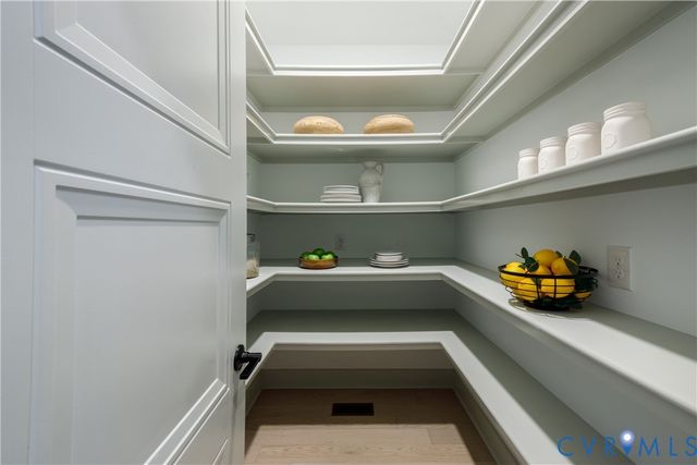 8919 Rustic Rd, Richmond, VA 23235