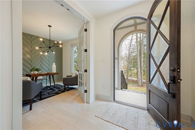 8919 Rustic Rd, Richmond, VA 23235