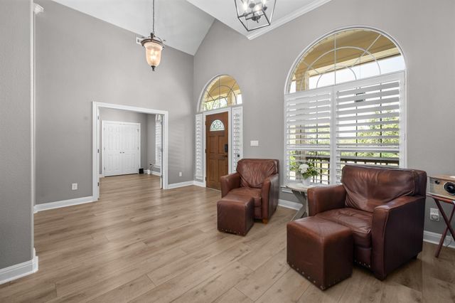 1053 Sunset Canyon DR S, Dripping Springs, TX 78620