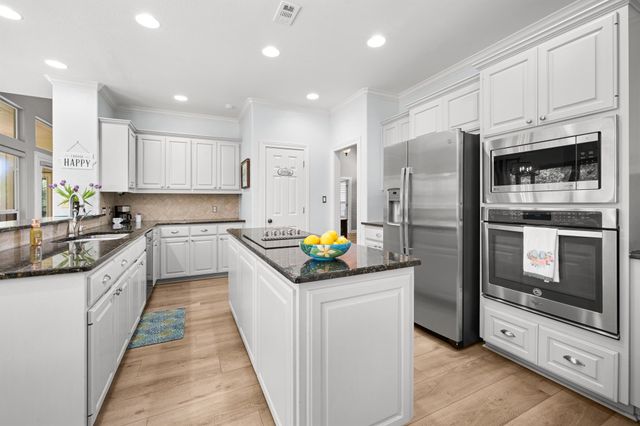 1053 Sunset Canyon DR S, Dripping Springs, TX 78620