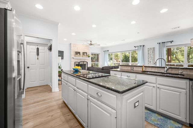 1053 Sunset Canyon DR S, Dripping Springs, TX 78620