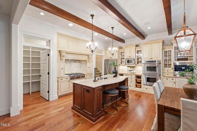 131 Lavinia Lane, Chapel Hill, NC 27516