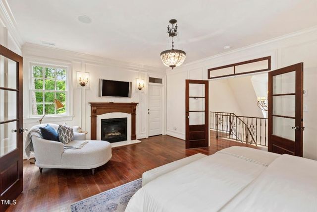 131 Lavinia Lane, Chapel Hill, NC 27516