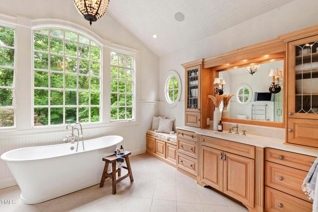 131 Lavinia Lane, Chapel Hill, NC 27516