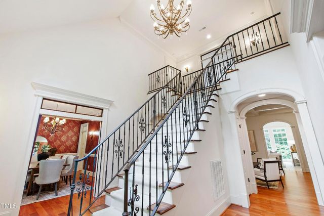 131 Lavinia Lane, Chapel Hill, NC 27516