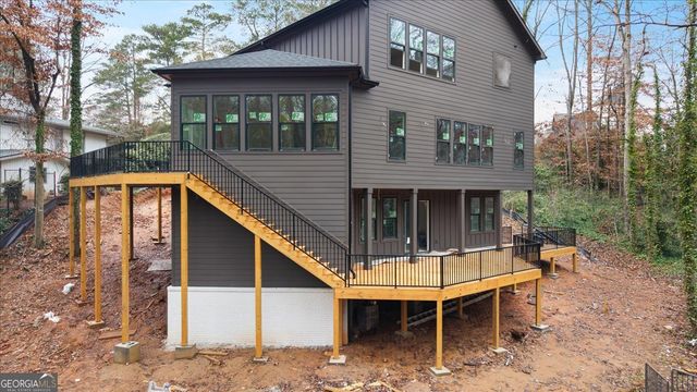 132 Lakeshore Drive NE, Marietta, GA 30067