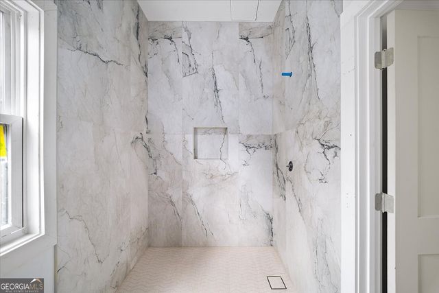 132 Lakeshore Drive NE, Marietta, GA 30067