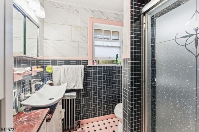 239 Walnut St, Dunellen Boro, NJ 08812