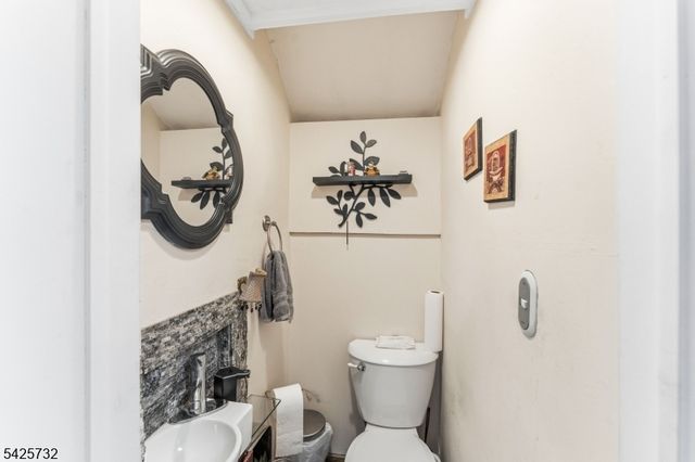 239 Walnut St, Dunellen Boro, NJ 08812