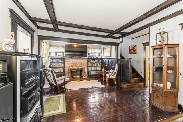 239 Walnut St, Dunellen Boro, NJ 08812