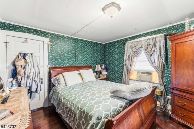 239 Walnut St, Dunellen Boro, NJ 08812