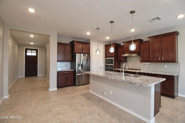 10221 E WAVELENGTH Avenue, Mesa, AZ 85212