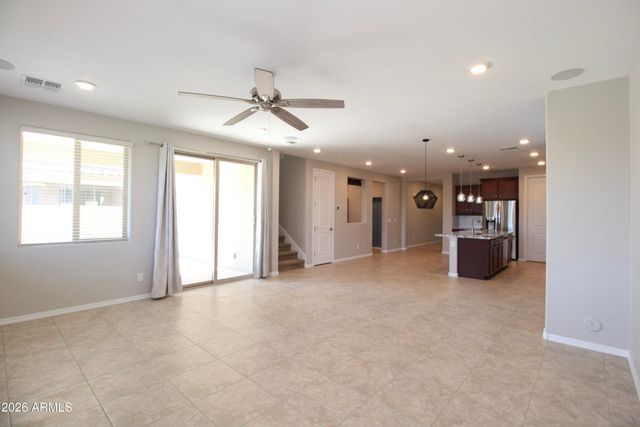 10221 E WAVELENGTH Avenue, Mesa, AZ 85212