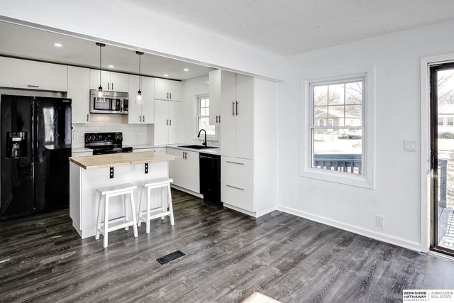 4502 S 62nd Street, Omaha, NE 68117