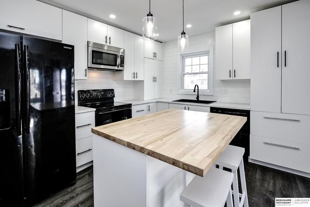 4502 S 62nd Street, Omaha, NE 68117