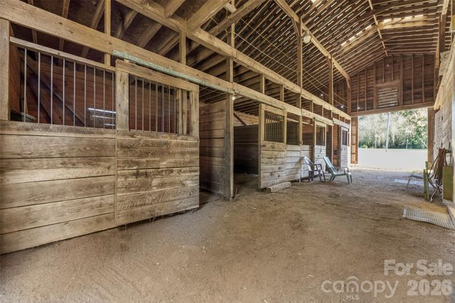320 Huffstetler Lake Road, Dallas, NC 28034