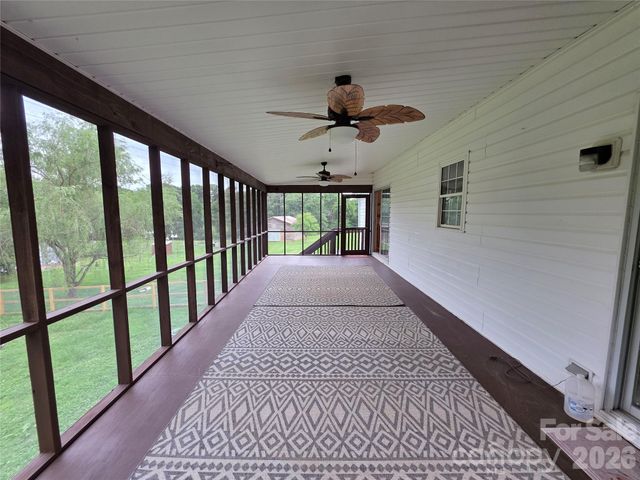 320 Huffstetler Lake Road, Dallas, NC 28034