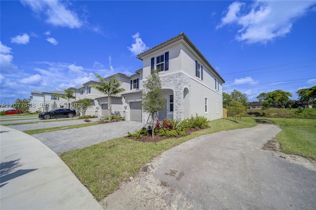 11881 NW 47th Mnr, Coral Springs, FL 33076