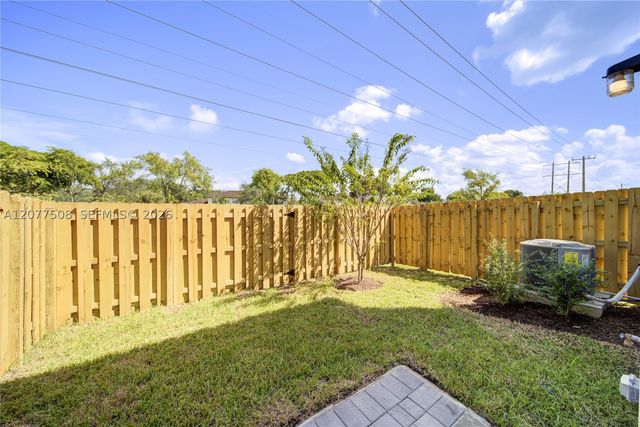 11881 NW 47th Mnr, Coral Springs, FL 33076