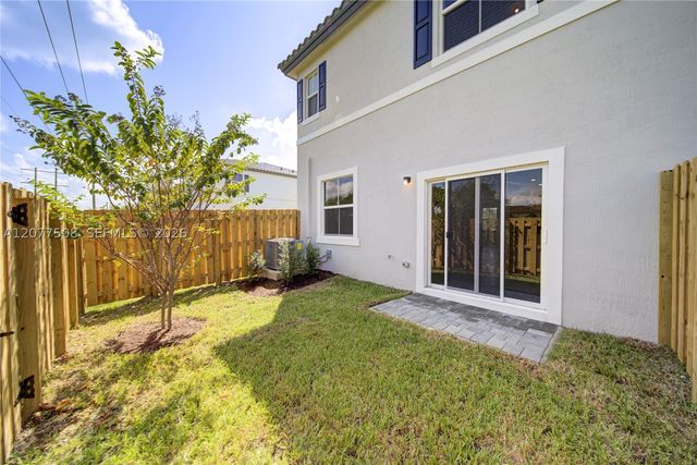 11881 NW 47th Mnr, Coral Springs, FL 33076