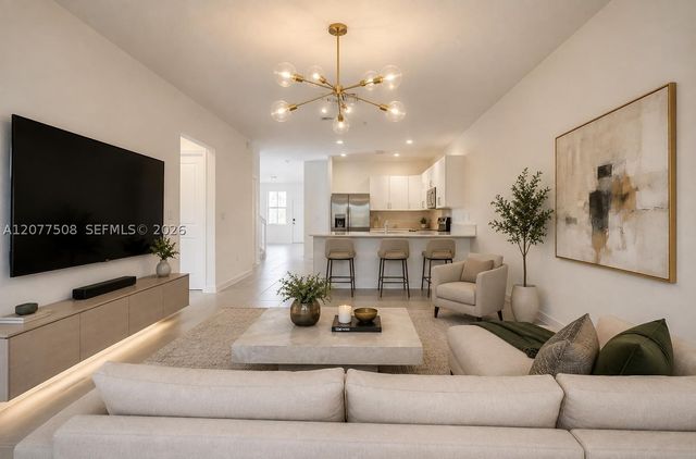 11881 NW 47th Mnr, Coral Springs, FL 33076