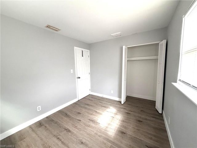 1759 Aquarius CT, Fort Myers, FL 33916