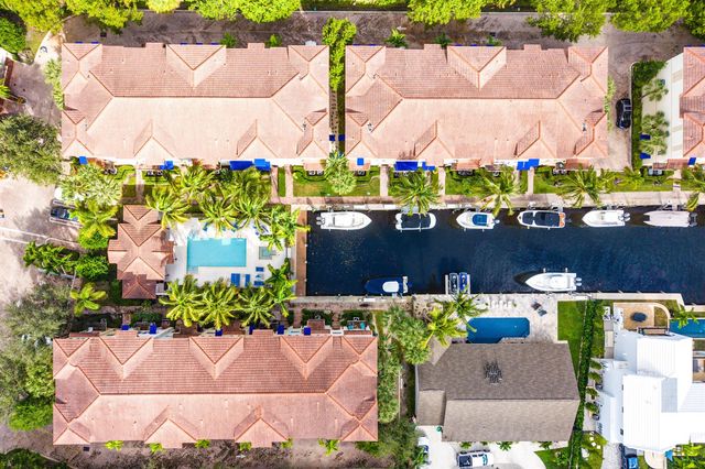 824 Virginia Garden Drive, Boynton Beach, FL 33435