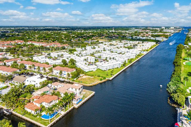 824 Virginia Garden Drive, Boynton Beach, FL 33435
