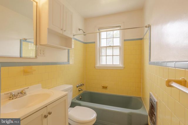 3211 SHELBURNE RD, Baltimore, MD 21208