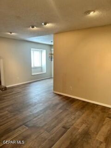 729 MARTHA GALE Drive, El Paso, TX 79912