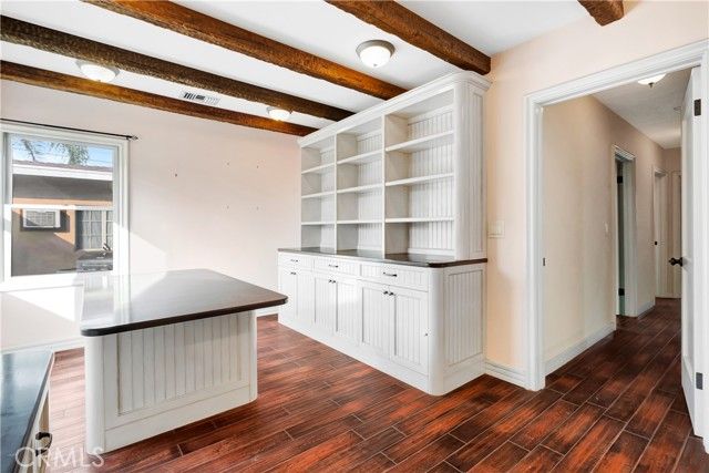 6268 Norwich Avenue, Van Nuys (los Angeles), CA 91411