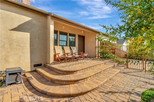 6268 Norwich Avenue, Van Nuys (los Angeles), CA 91411