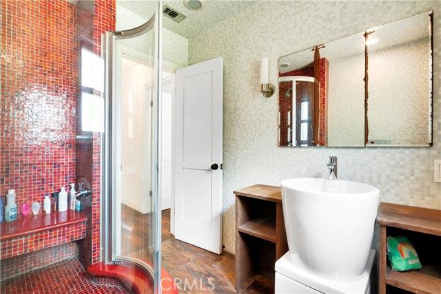 6268 Norwich Avenue, Van Nuys (los Angeles), CA 91411