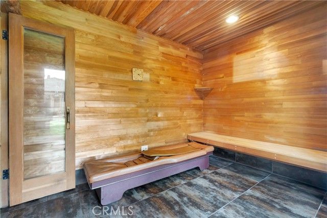 6268 Norwich Avenue, Van Nuys (los Angeles), CA 91411