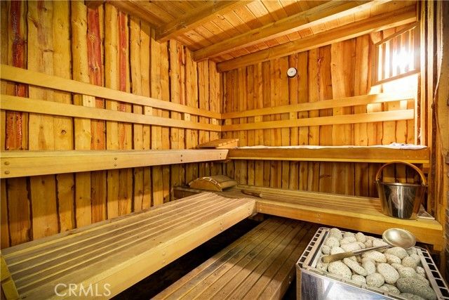 6268 Norwich Avenue, Van Nuys (los Angeles), CA 91411